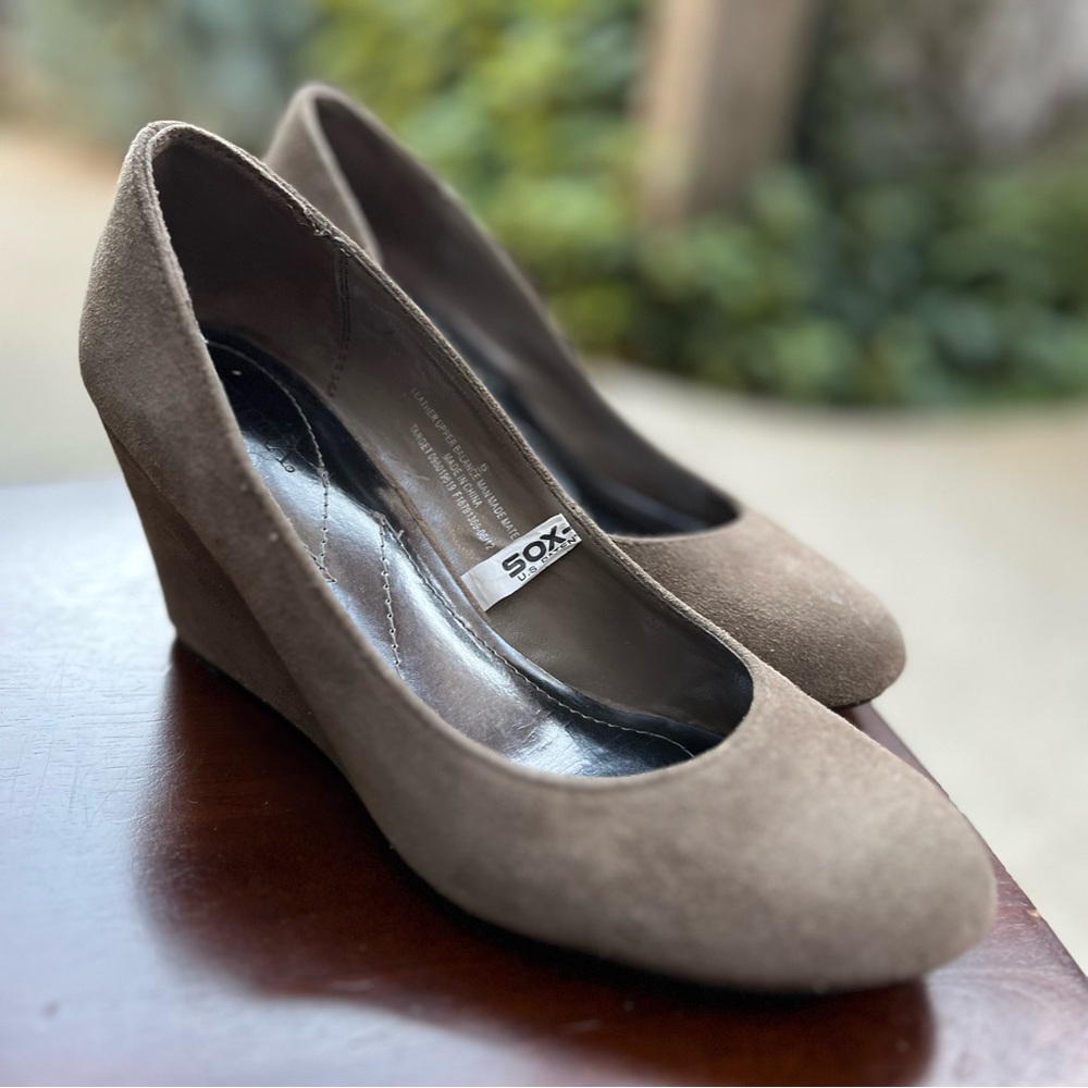 Target Merona taupe wedge heels
